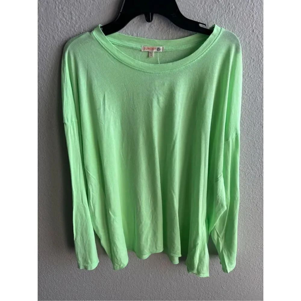 ❤️Sundry Long Sleeve Crewneck Tee NWOT